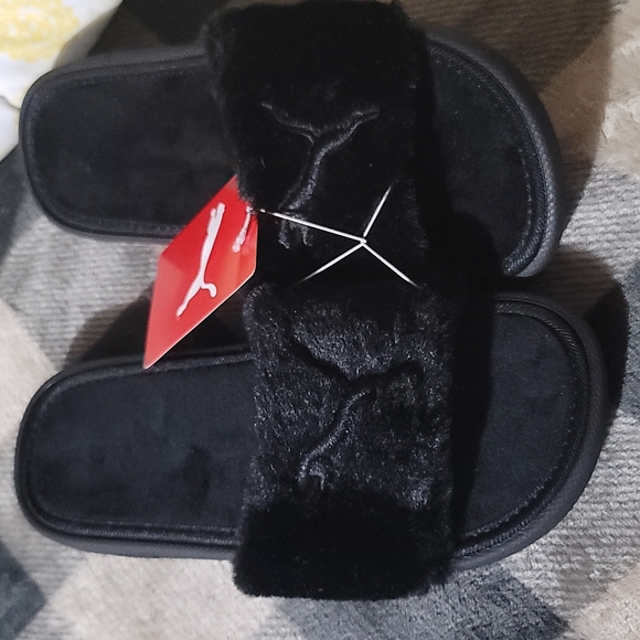 🖤Puma🖤fluffy cool cat sandals🖤 - Picture 2 of 3